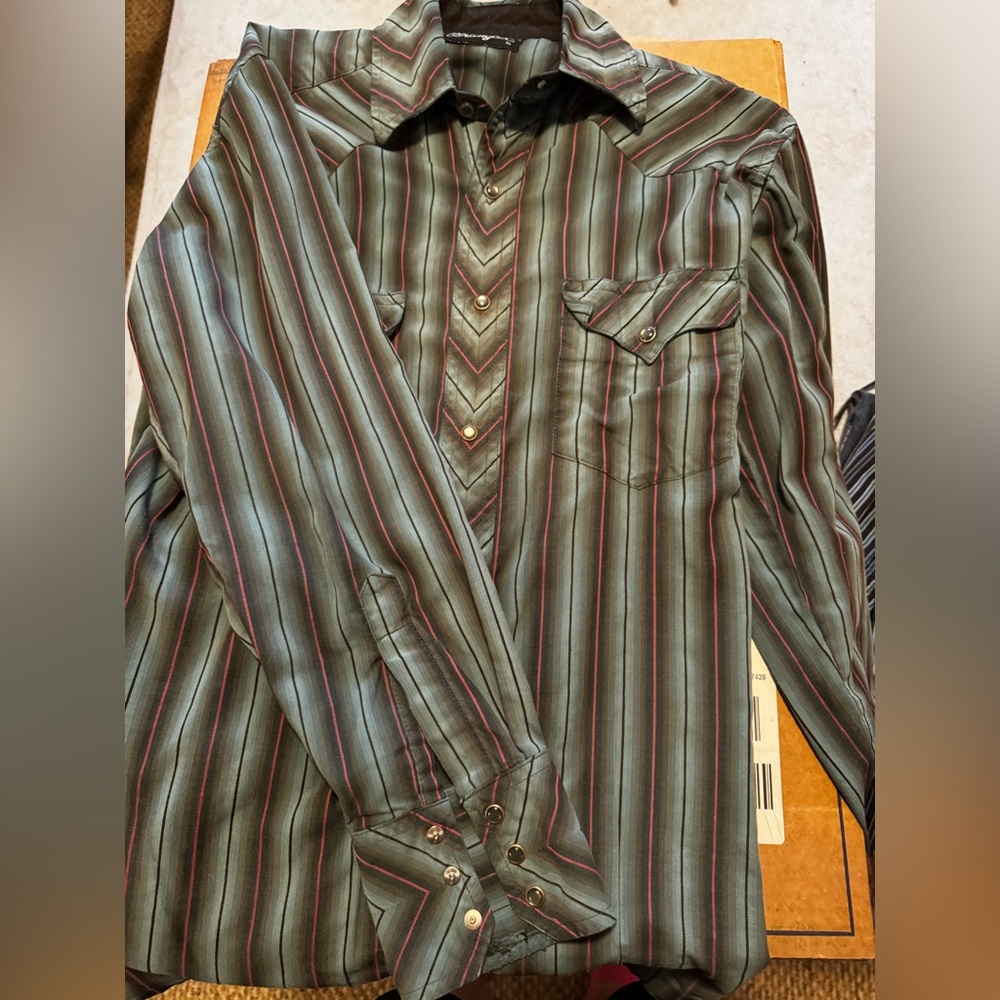 Wrangler Men’s button down shirt